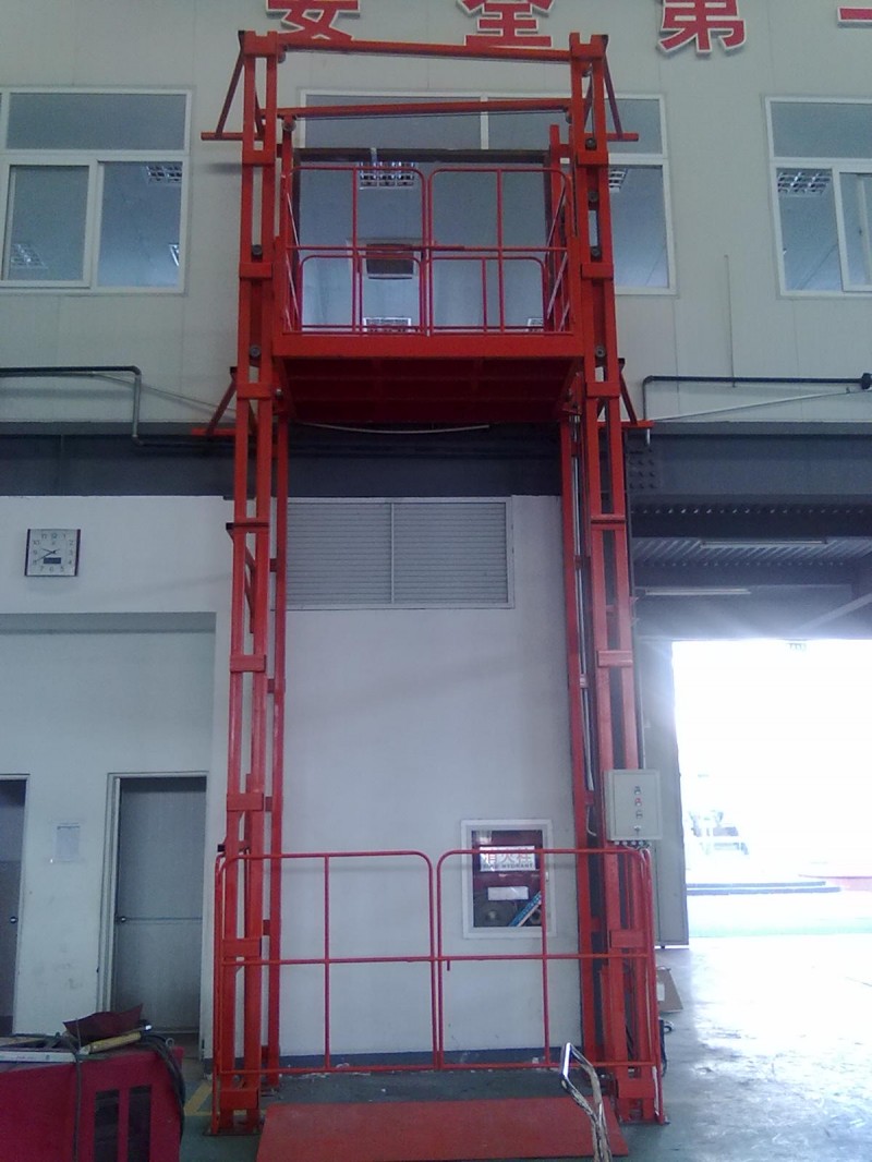 雙軌道式提升機